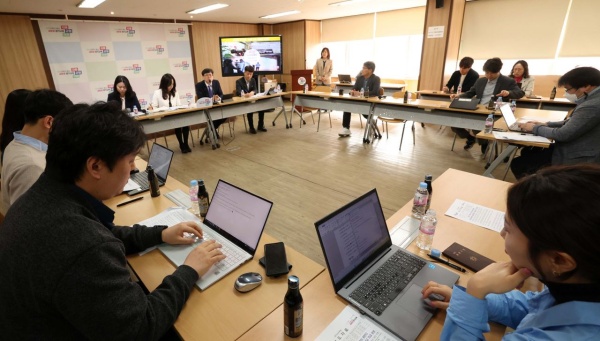 京畿道 學生 10名 中 8명이 願한다 京畿道敎育廳, 自律選擇給食 모델學校 75校 運營